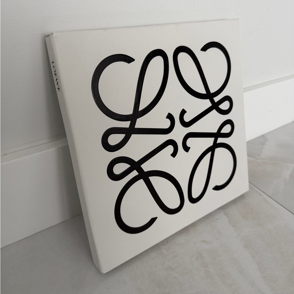LOEWE Newest Anagram Gift Box